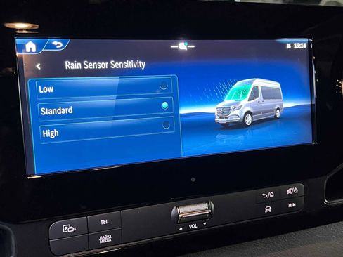 Used 2025 Mercedes-Benz Sprinter 2500 image 37