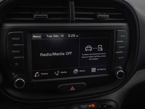 Certified 2024 Kia Soul LX w/ Option Group 015 image 17