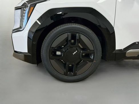 New 2026 Kia EV9 GT-Line AWD/4WD image 34