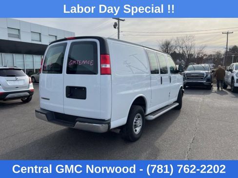Used 2025 Chevrolet Express 2500 w/ Driver Convenience Package RWD image 7