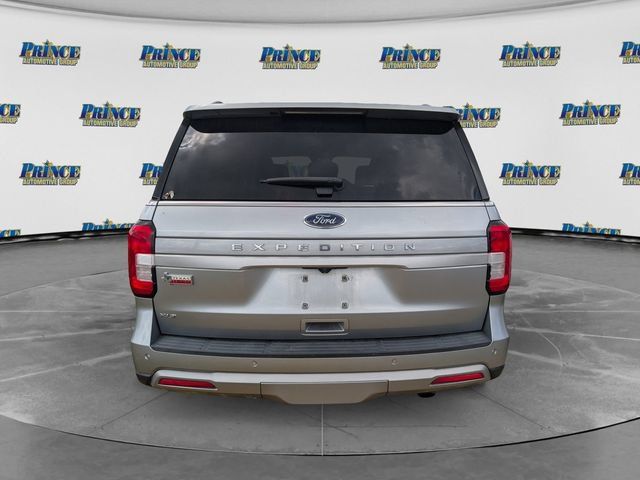 Used 2022 Ford Expedition XLT RWD image 4