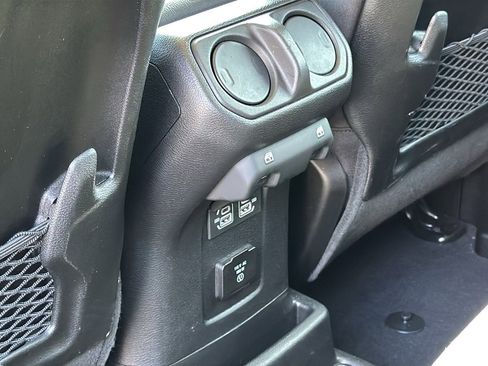 Certified 2025 Jeep Wrangler Unlimited Rubicon 4xe w/ Convenience Group AWD/4WD image 33