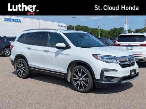 Used 2020 Honda Pilot Touring image 1