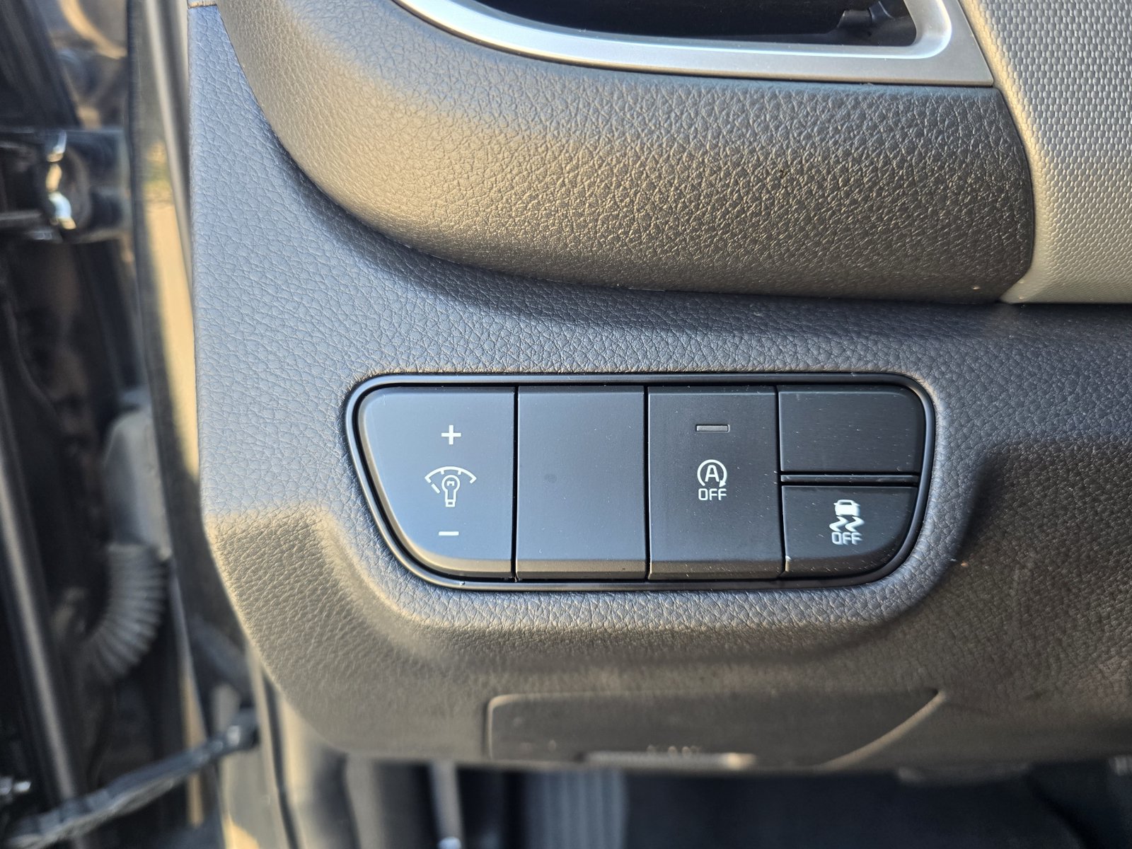 Used 2024 Kia Seltos LX AWD/4WD image 19
