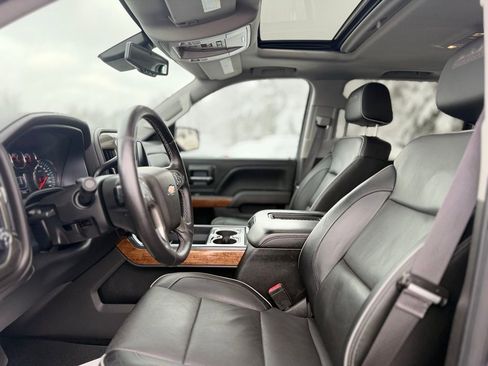 Used 2017 Chevrolet Silverado 1500 High Country image 14