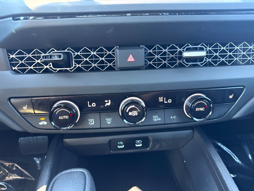 Used 2025 Honda Accord SE image 16