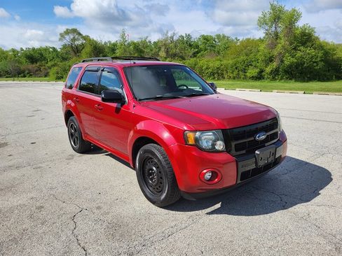 Used 2010 Ford Escape XLT FWD image 5