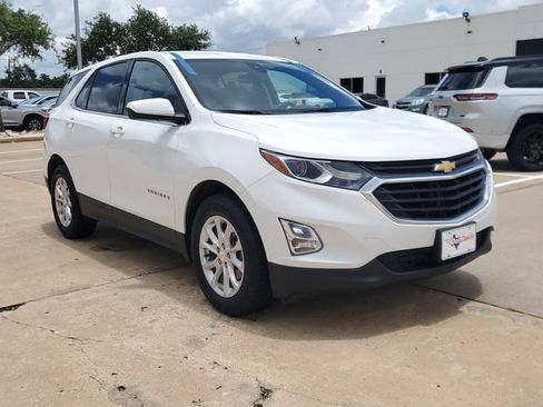 Used 2020 Chevrolet Equinox LT FWD image 2