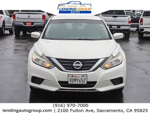 Used 2016 Nissan Altima 2.5 S w/ Power Driver Seat Package image 6