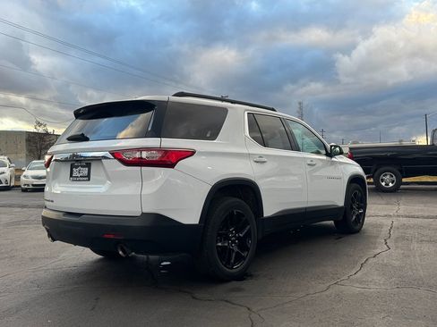 Used 2021 Chevrolet Traverse LS image 9