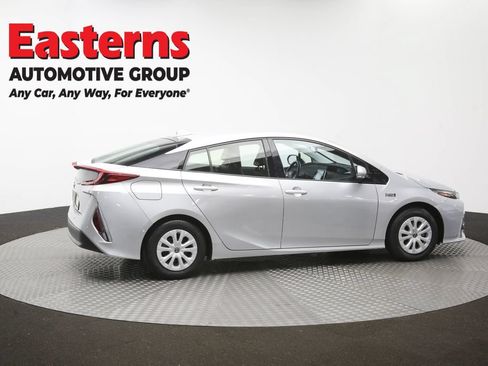 Used 2018 Toyota Prius Prime Advanced FWD image 41