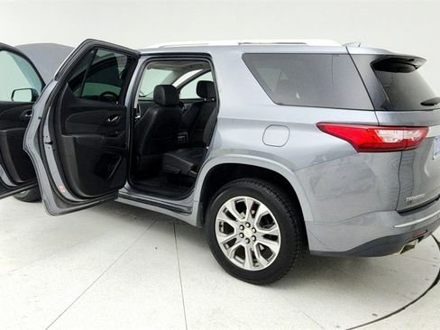 Certified 2020 Chevrolet Traverse Premier image 11