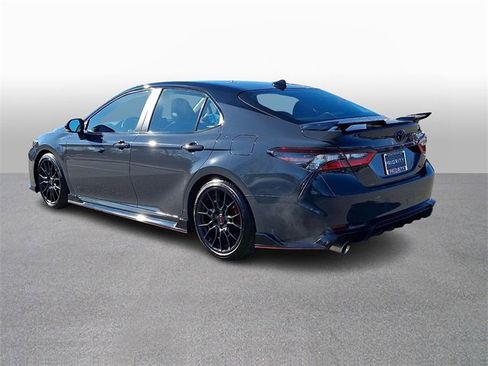 Used 2024 Toyota Camry image 6