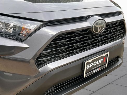 Used 2020 Toyota RAV4 XLE FWD image 29