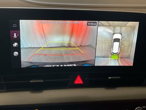 Used 2024 Kia Sportage SX image 17