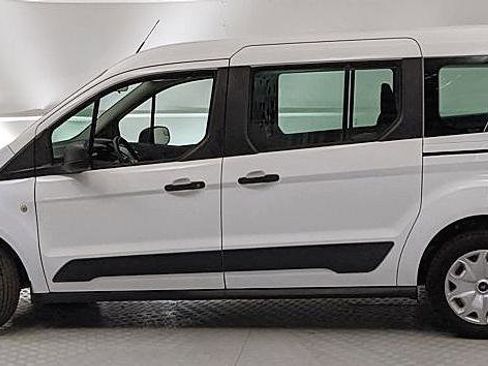 Used 2017 Ford Transit Connect XL image 5