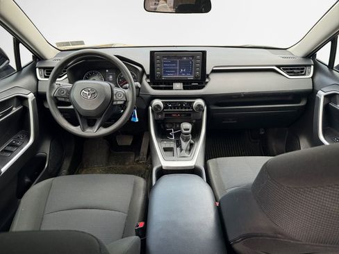 Used 2022 Toyota RAV4 LE image 22