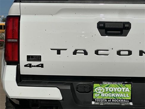 New 2025 Toyota Tacoma TRD Sport image 5