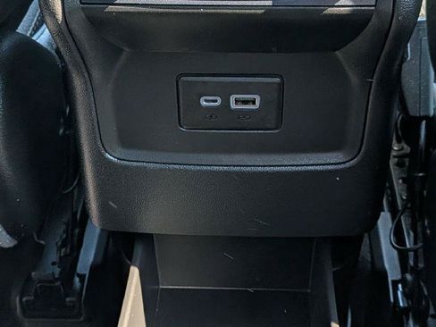 Used 2022 GMC Acadia SLE AWD/4WD image 18
