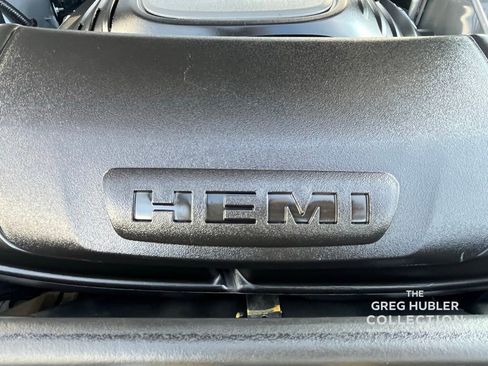 Used 2022 Dodge Durango R/T w/ Blacktop Package AWD/4WD image 23