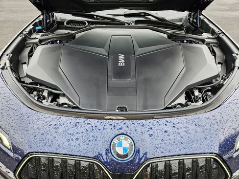 Used 2026 BMW i7 xDrive60 image 26