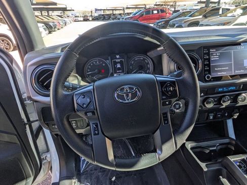 Used 2023 Toyota Tacoma TRD Off-Road image 18