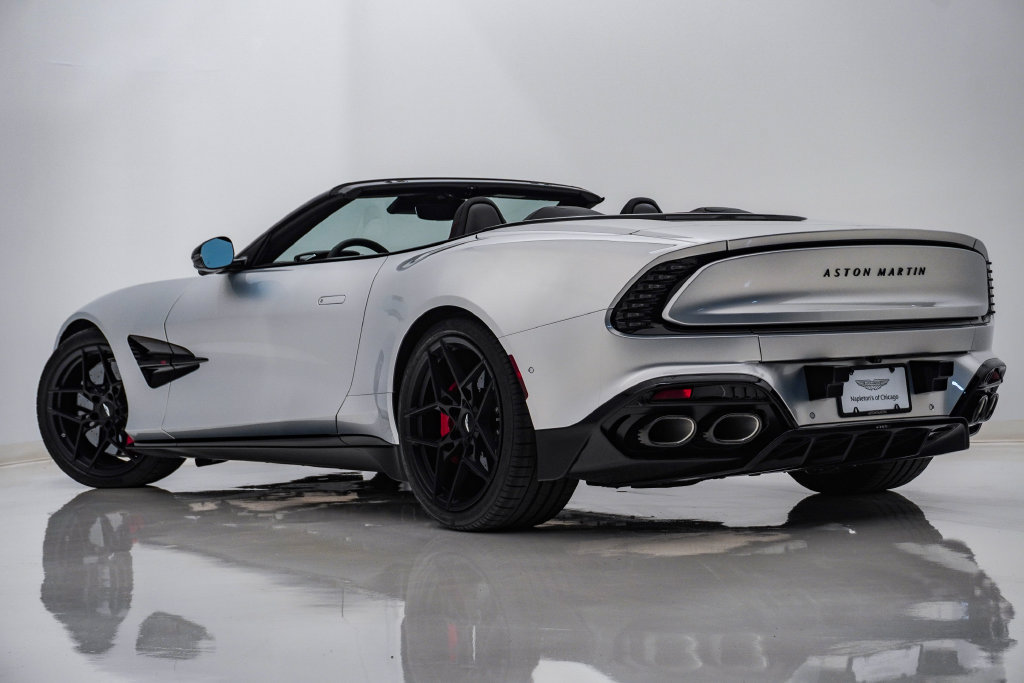 Used 2026 Aston Martin Vanquish Convertible RWD image 10