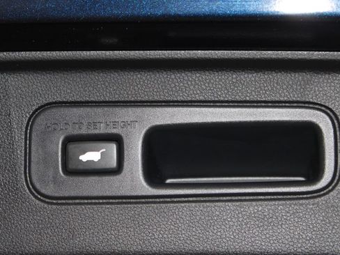 Used 2025 Honda Pilot EX-L image 29