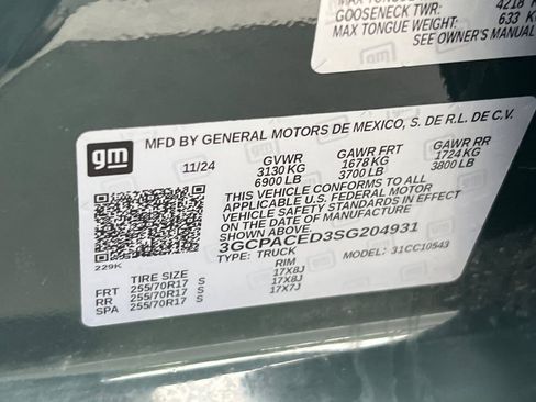 Used 2025 Chevrolet Silverado 1500 LT image 40