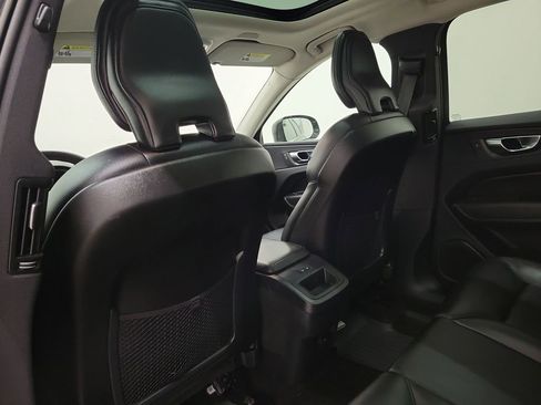 Certified 2025 Volvo XC40 B5 Plus image 14