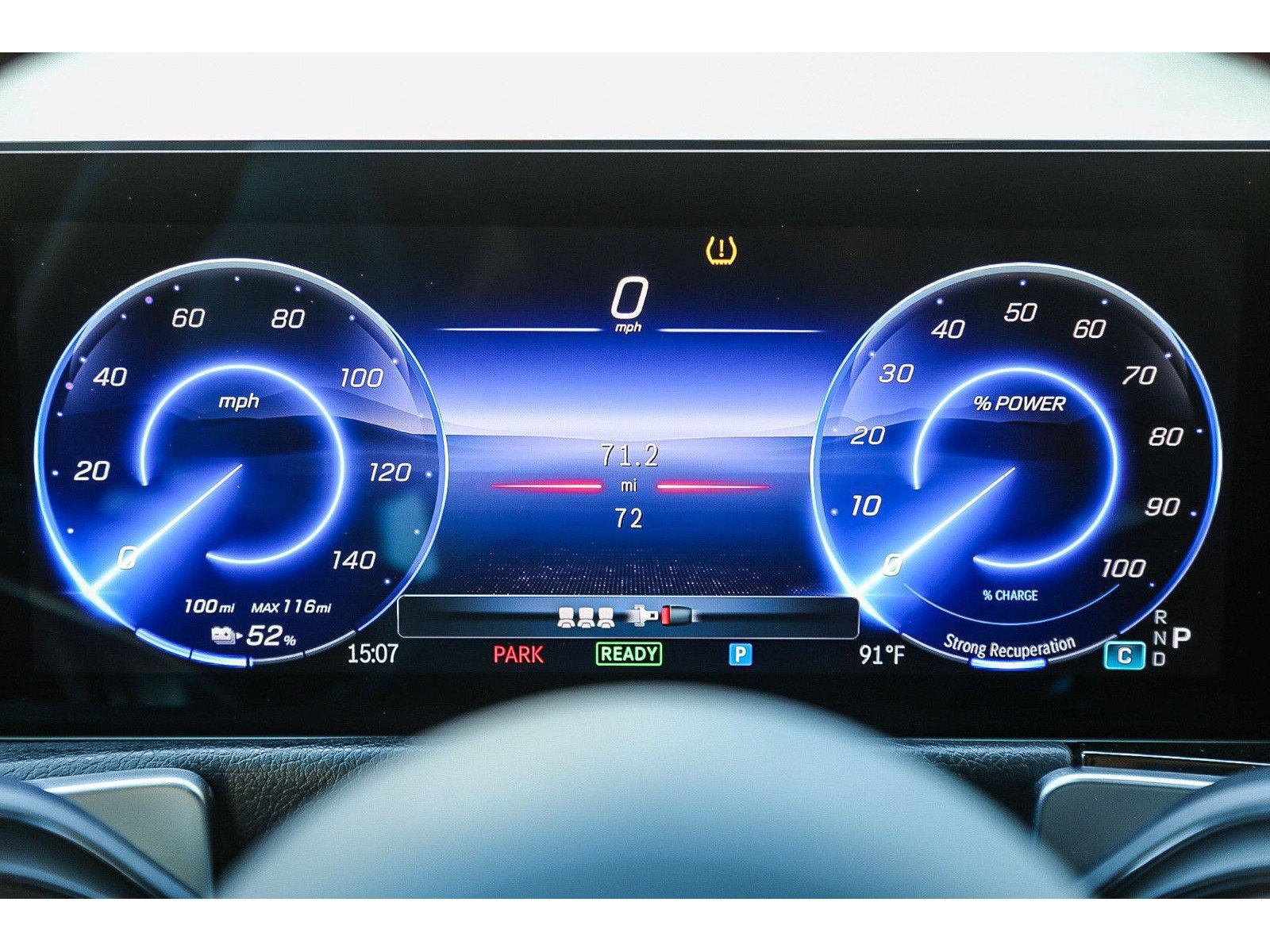 Used 2024 Mercedes-Benz EQB 300 4MATIC image 21