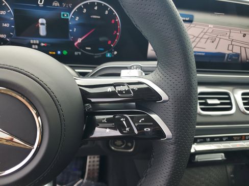 Certified 2026 Mercedes-Benz GLS 450 4MATIC image 28