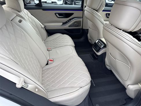 Used 2023 Mercedes-Benz S 500 4MATIC image 18