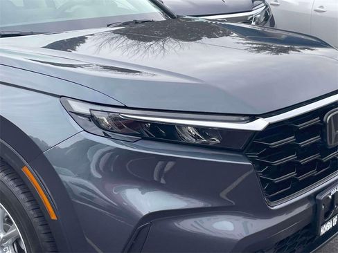 Certified 2025 Honda CR-V EX image 9