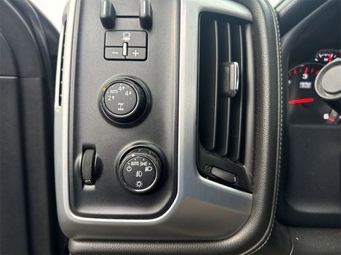 Used 2015 GMC Sierra 1500 SLE w/ SLE Value Package image 26