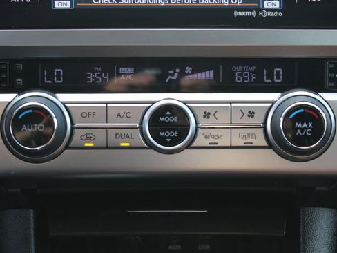 Used 2017 Subaru Outback 3.6R Touring w/ Popular Package #5A image 19