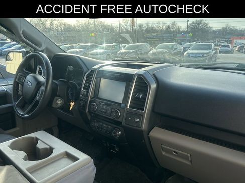 Used 2015 Ford F150 XLT w/ Equipment Group 302A Luxury image 8