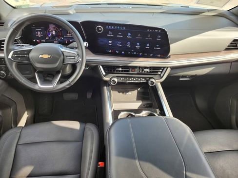 Used 2025 Chevrolet Tahoe LT AWD/4WD image 13