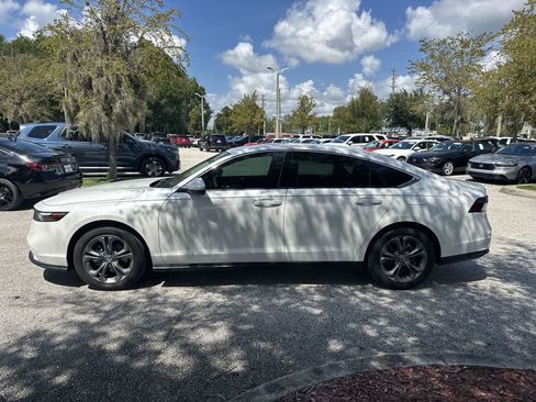 Used 2024 Honda Accord EX image 3