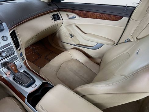 Used 2010 Cadillac CTS Luxury image 23