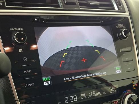 Used 2018 Subaru Outback 2.5i Limited AWD/4WD image 4
