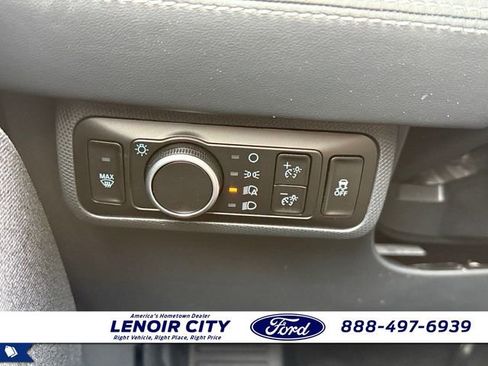 Used 2025 Ford Mustang Mach-E Premium image 19