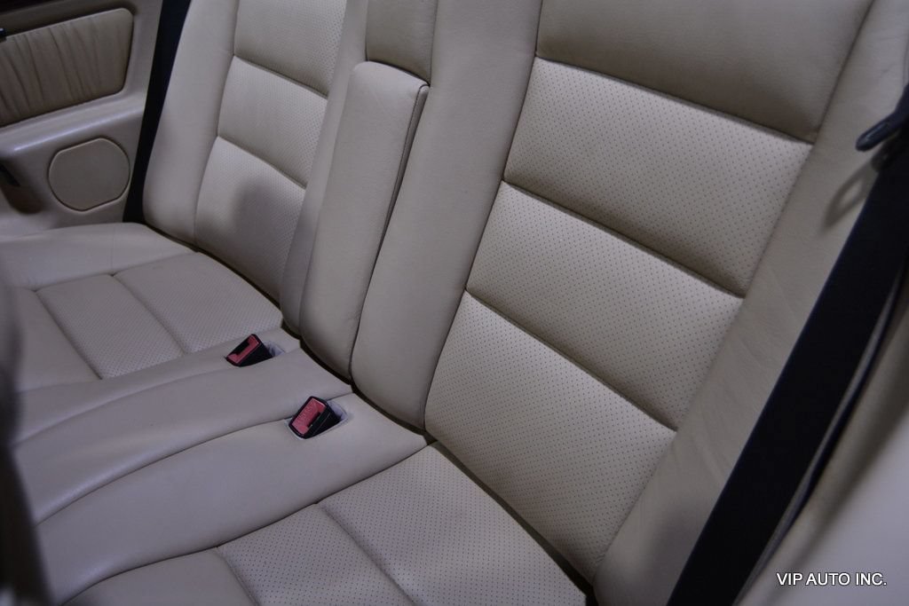 Used 1995 Mercedes-Benz E 320 Convertible image 37