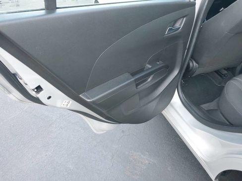 Used 2018 Chevrolet Sonic LT image 17