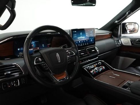 Used 2023 Lincoln Navigator Black Label image 14