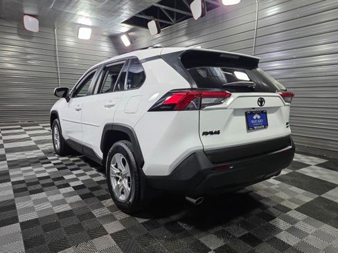 Used 2020 Toyota RAV4 XLE w/ Convenience Package image 7
