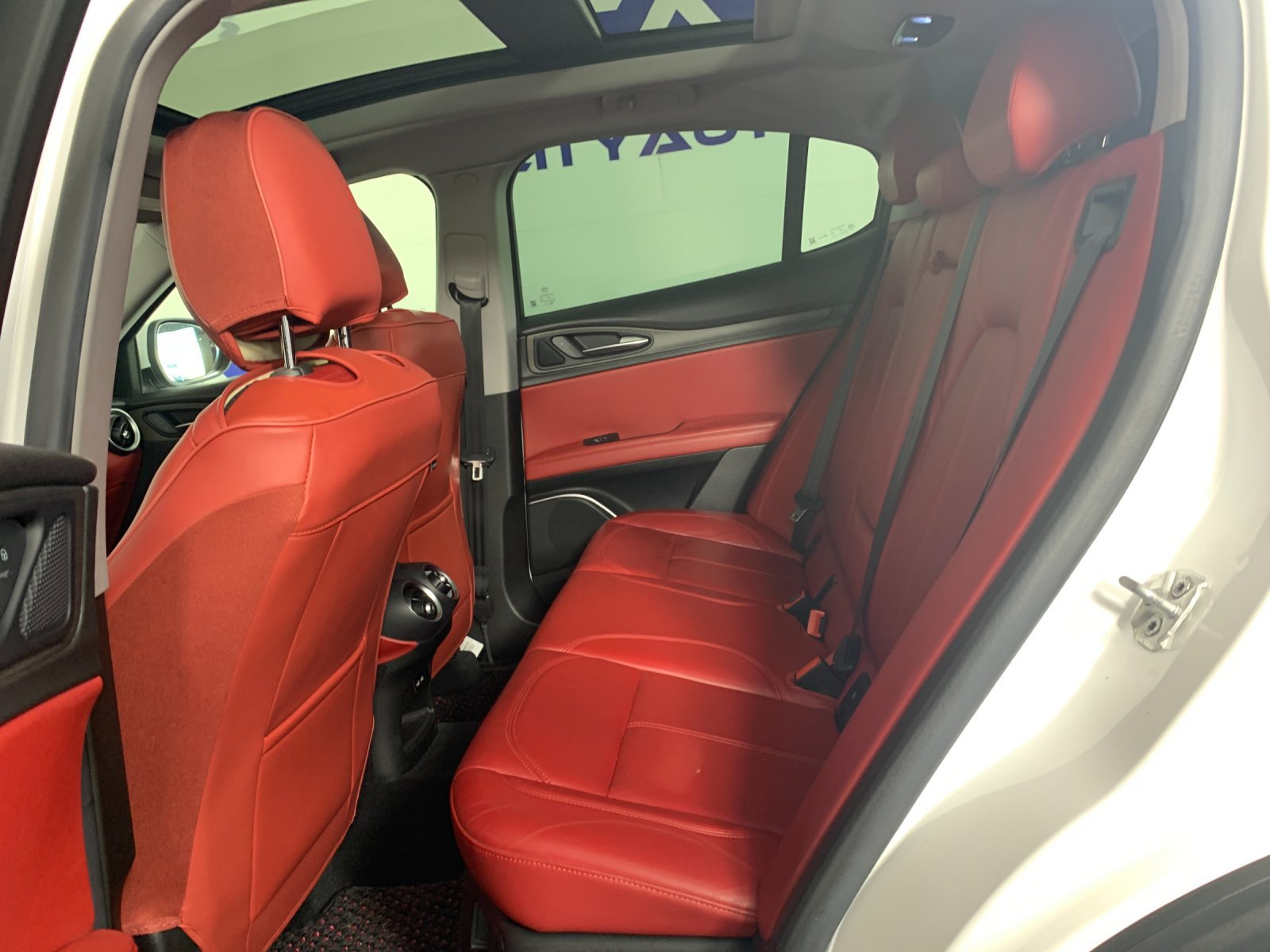 Used 2019 Alfa Romeo Stelvio Ti AWD/4WD image 19