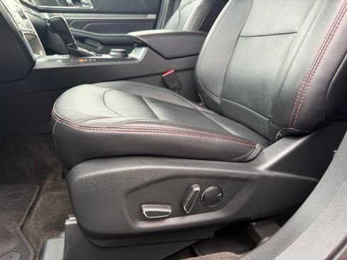 Used 2018 Ford Explorer Sport AWD/4WD image 25