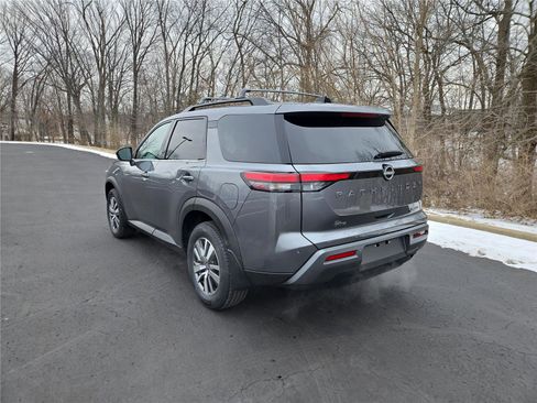New 2026 Nissan Pathfinder SL AWD/4WD image 6