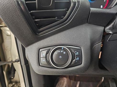 Used 2018 Ford Escape SE image 14